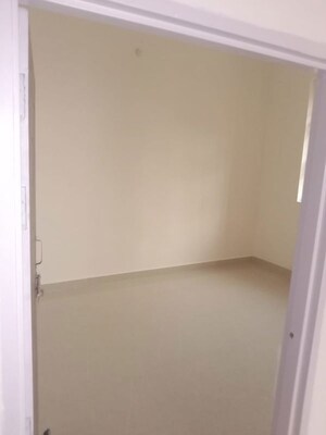Room in 3 BHK Independent House at Jankipuram – for Sale