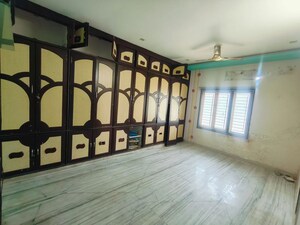 Room in 3 BHK Apartment at Brodipet – for Sale