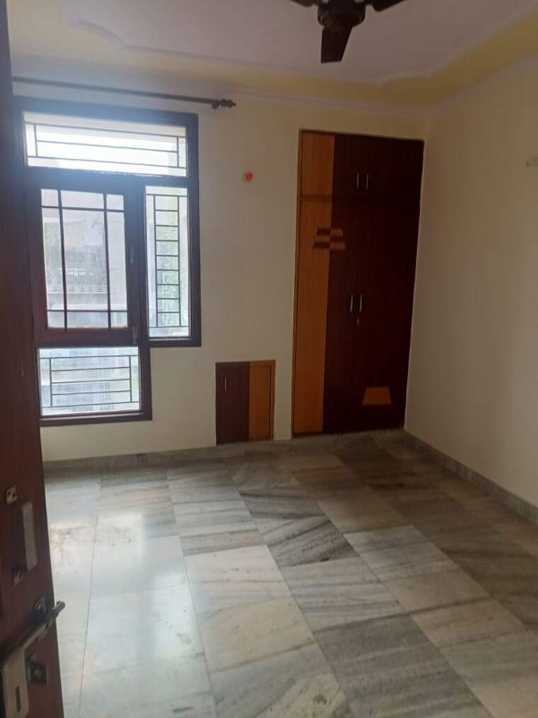 undefined, patparganj 3 Bedroom 1200 Sq.Ft. Apartment In Patparganj Delhi 10604240