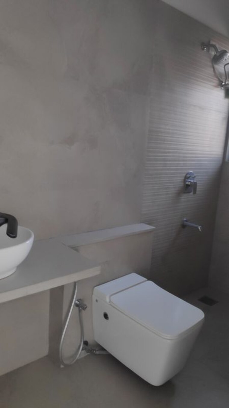 Bathroom, gurukrupa-gyanam 3 Bedroom 908 Sq.Ft. Apartment In Powai Mumbai 10732778