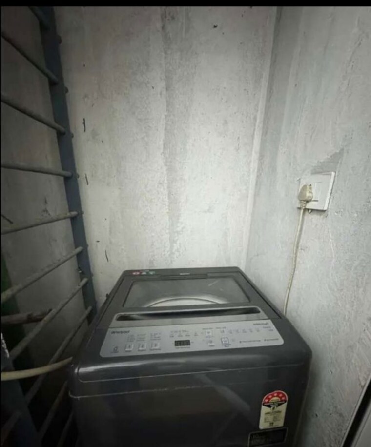 Bathroom, stand-alone 1 Bedroom 630 Sq.Ft. Apartment In New Town Action Area ii Kolkata 10732775