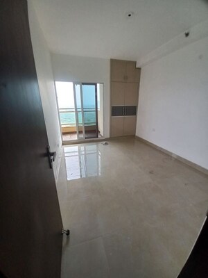 Room in 4 BHK Apartment at Elite Golf Green, Sector 79 – for Rent
