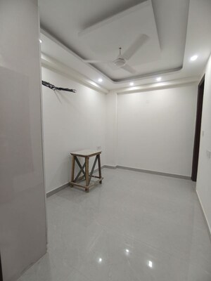Room in 2 BHK Builder Floor at Chattarpur – for Rent