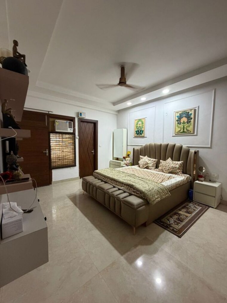 Bedroom, green fields colony 3 Bedroom 1800 Sq.Ft. Builder Floor In Green Fields Colony Faridabad 10732795