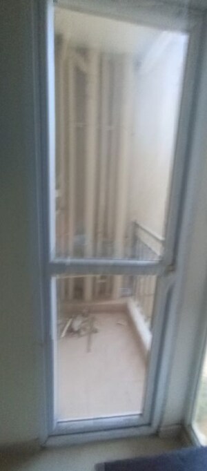 2 BHK Apartment For Rent in ROF Aalayas, Sector 102