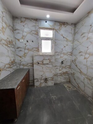 Bathroom in 4 BHK Builder Floor at Green Fields Colony – for Rent