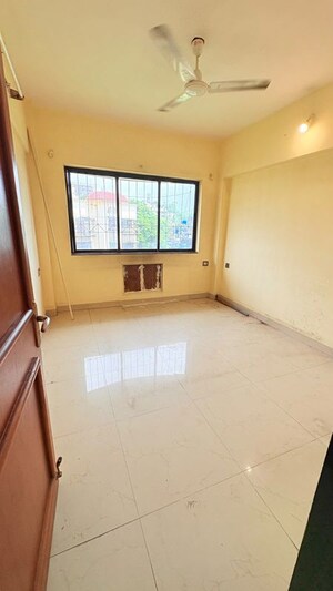 Room in 2 BHK Apartment at Atul Trans Residency, Andheri East – for Rent