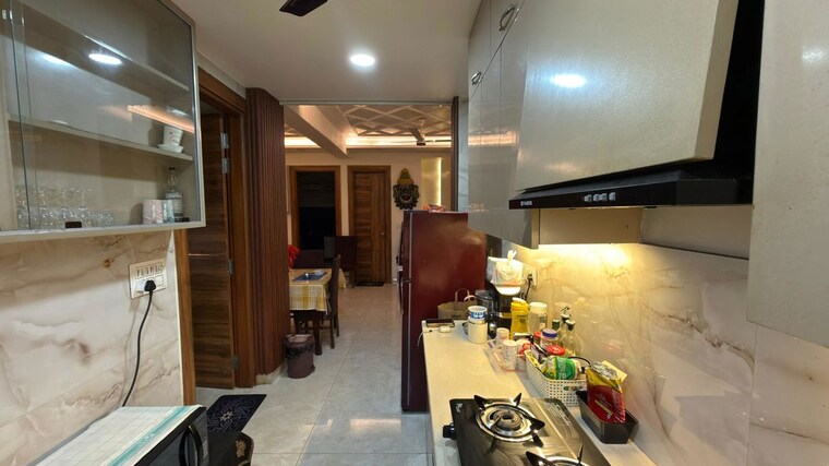 Parking, vasundhara sector 2b 4 Bedroom 130 Sq.Mt. Builder Floor In Vasundhara Sector 2b Ghaziabad 10732885