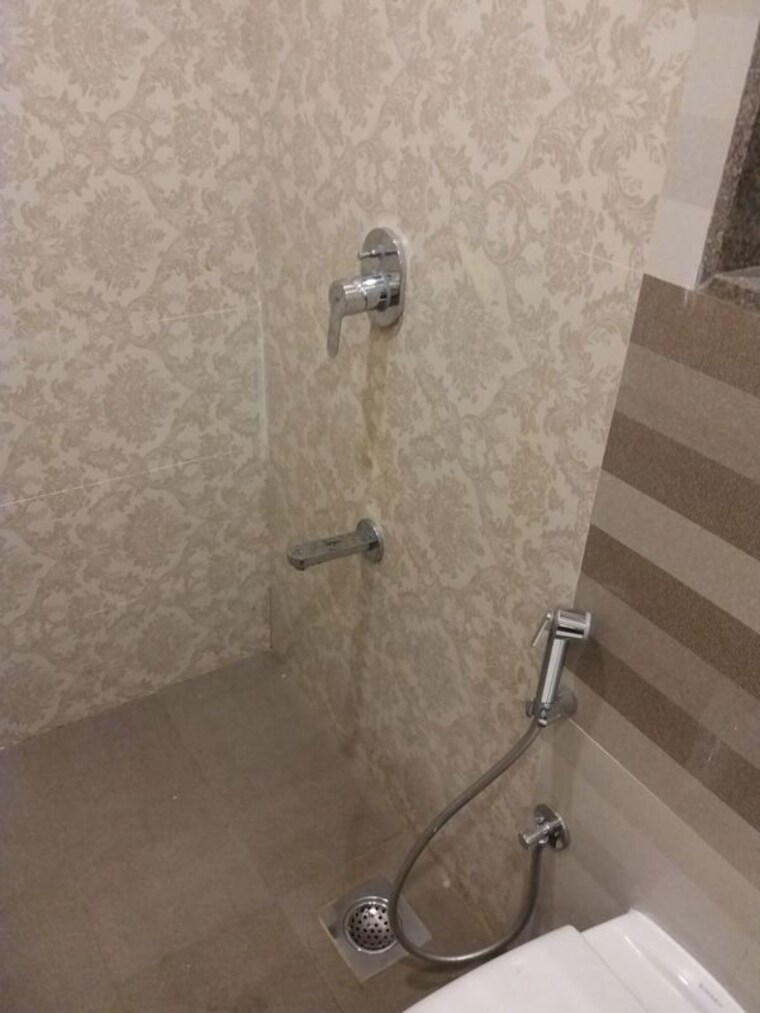 Bathroom, cosmopolis-tower 3 Bedroom 1058 Sq.Ft. Apartment In Andheri West Mumbai 10732884