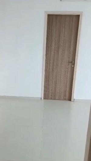 Room in 2 BHK Apartment at Newlook Bhavya Elite, Wadala – for Rent