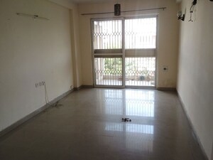 Room in 3.5 BHK Builder Floor at Orchid Island, Sector 51 – for Rent