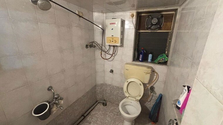 Bathroom, zenith-chs-andheri-east 1 Bedroom 450 Sq.Ft. Apartment In Andheri East Mumbai 10732927