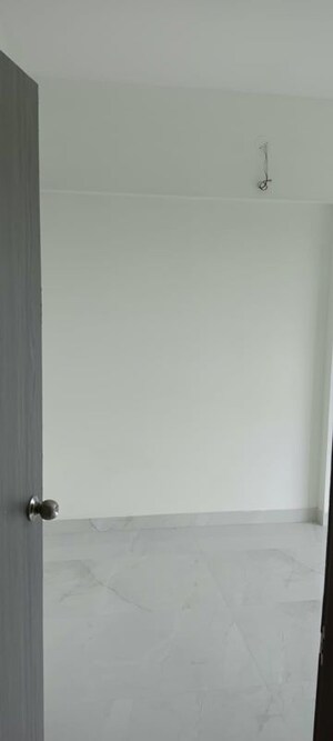 Room in 2 BHK Apartment at Ozone Complex, Mira Road – for Rent