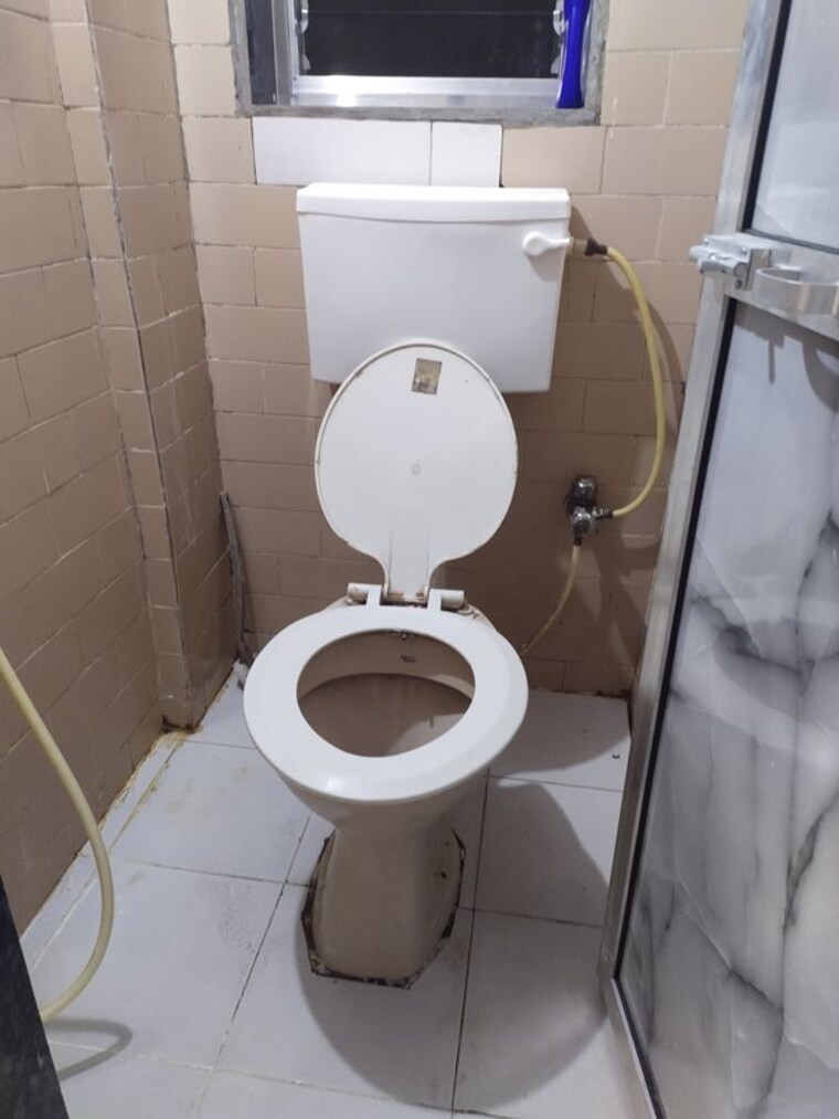Bathroom, andheri west 1 Bedroom 400 Sq.Ft. Apartment In Andheri West Mumbai 10732938