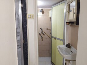 Bathroom in 1 BHK Apartment at Andheri West – for Rent