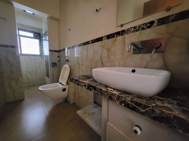 Bathroom, cosmopolis-tower 2 Bedroom 774 Sq.Ft. Apartment In Andheri West Mumbai 10732953