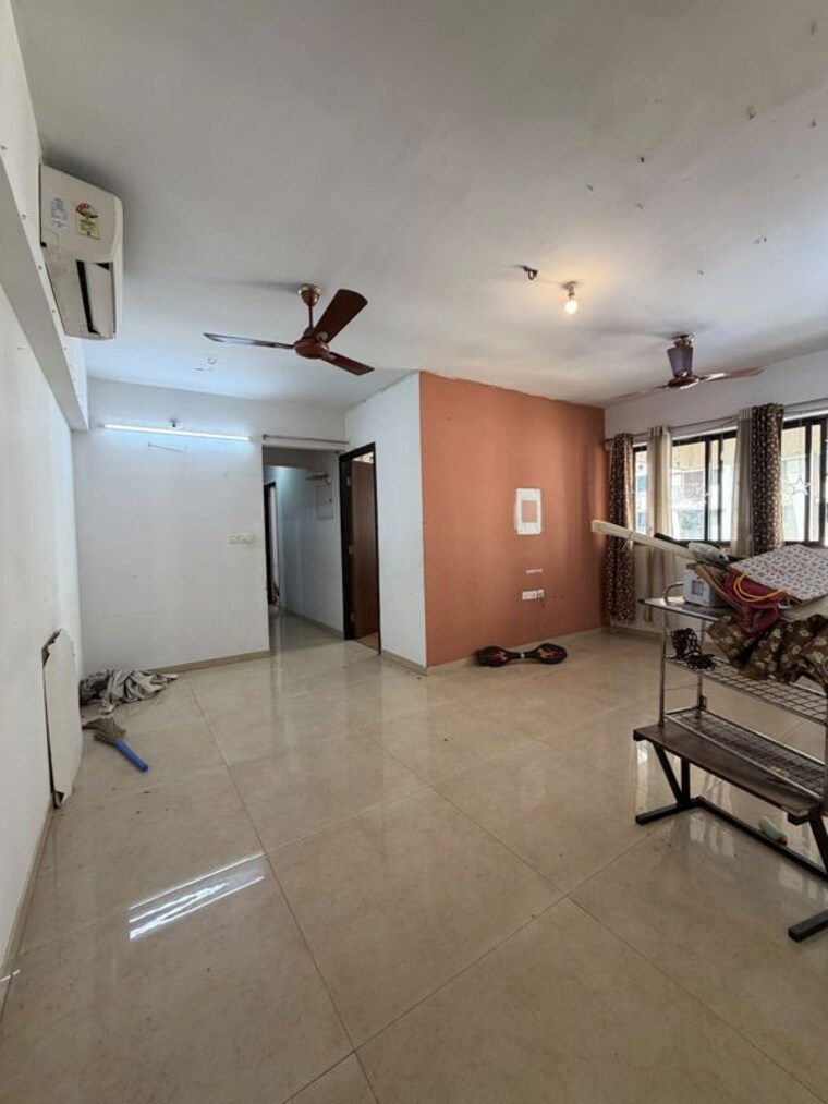 Team Area, lodha-palava-city-lakeshore-greens 2.5 Bedroom 887 Sq.Ft. Apartment In Dombivli East Thane 10732978