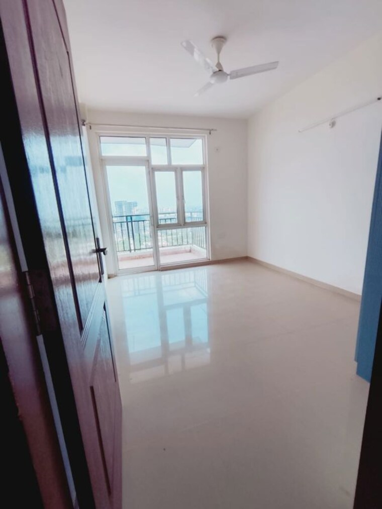 Room, gomti nagar 3 Bedroom 1630 Sq.Ft. Apartment In Gomti Nagar Lucknow 10732976