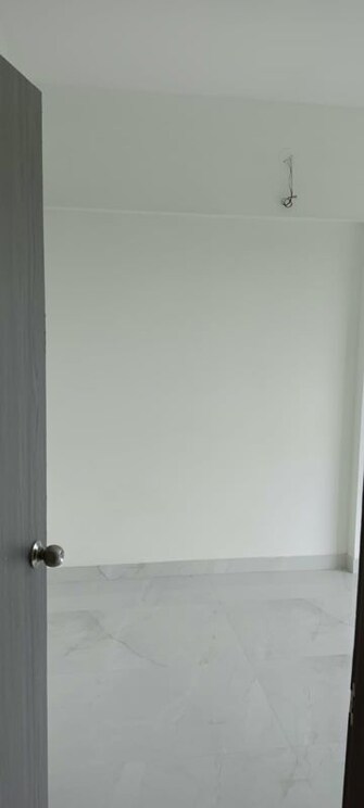2 BHK Apartment For Rent in Ozone Complex in Mira Road, Thane
