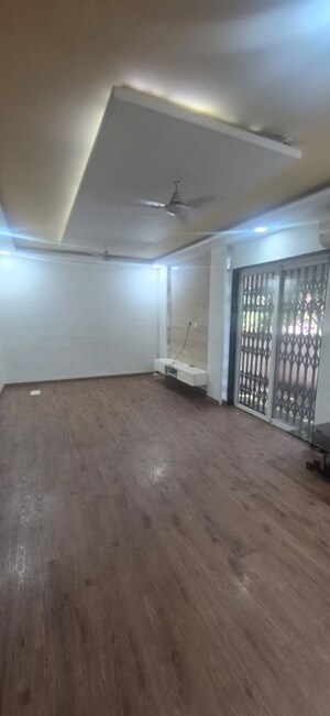 Room in 4 BHK Apartment at Rakshak Nagar Gold, Kharadi – for Sale