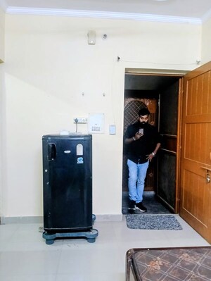 Room in 1 RK Apartment at Sector 16b Dwarka – for Rent