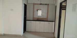 Room in 2.5 BHK Apartment at Oshiwara Mhada, Andheri West – for Rent
