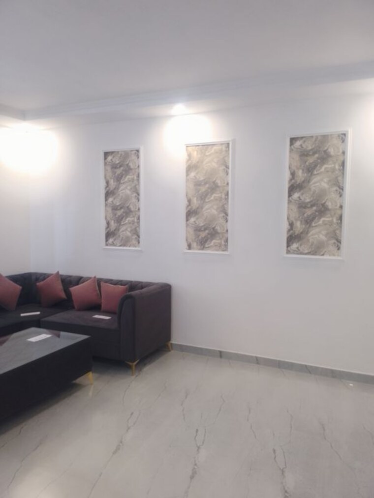 Living Room, sector 115 2 Bedroom 100 Sq.Yd. Apartment In Sector 115 Mohali 10733071