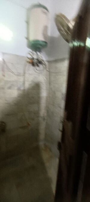 Bathroom in 1 BHK Independent House at Sector 16 – for Rent
