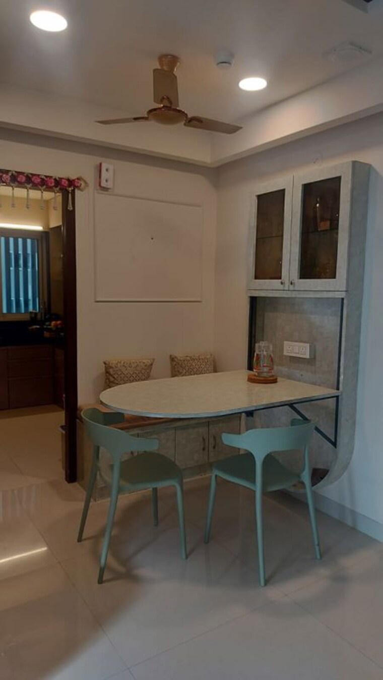 Room, worli 2 Bedroom 550 Sq.Ft. Apartment In Worli Mumbai 10733054