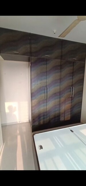 Furnished Amenities in 1 BHK Apartment at Kabra Aurum, Goregaon West – for Rent