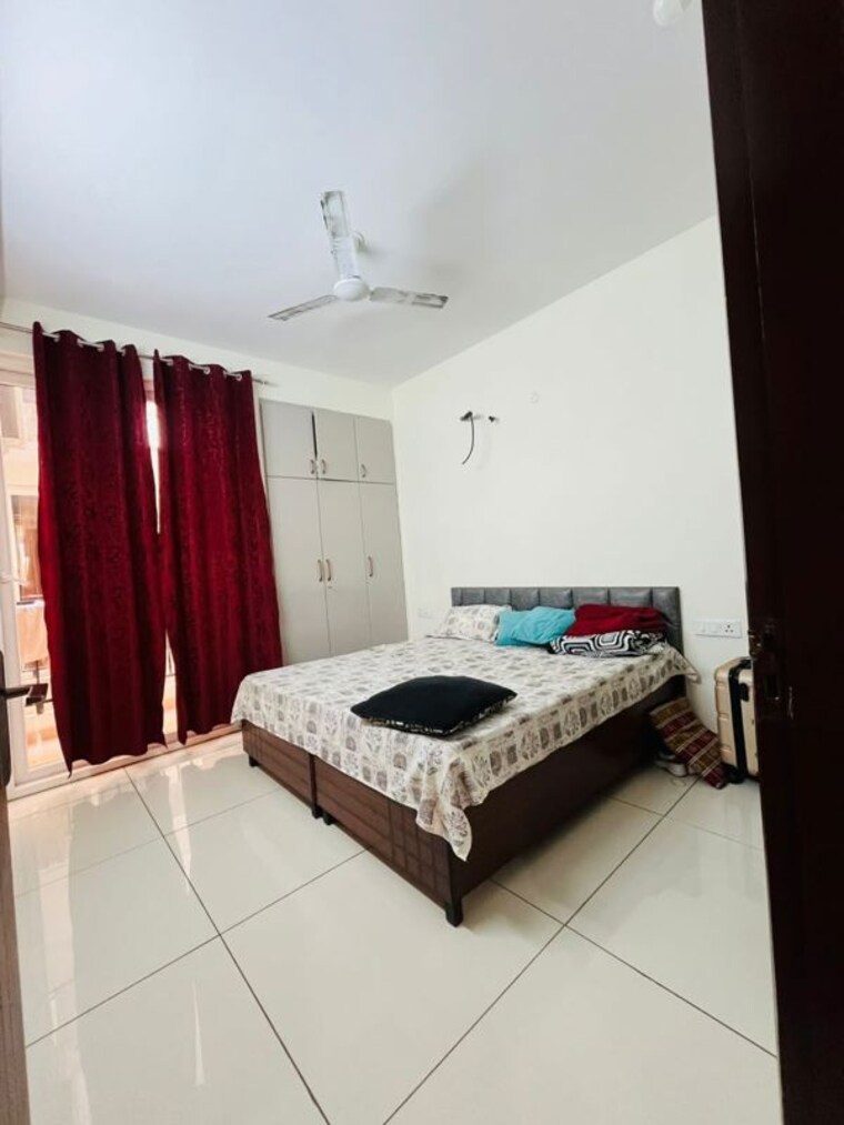 Bedroom, nk-savitry-enclave 1 Bedroom 650 Sq.Ft. Apartment In Vip Road Zirakpur 10733104