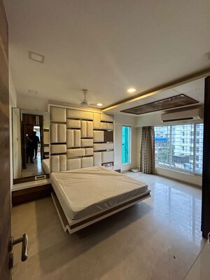 Bedroom in 2.5 BHK Apartment at Platinum Life, Andheri West – for Rent