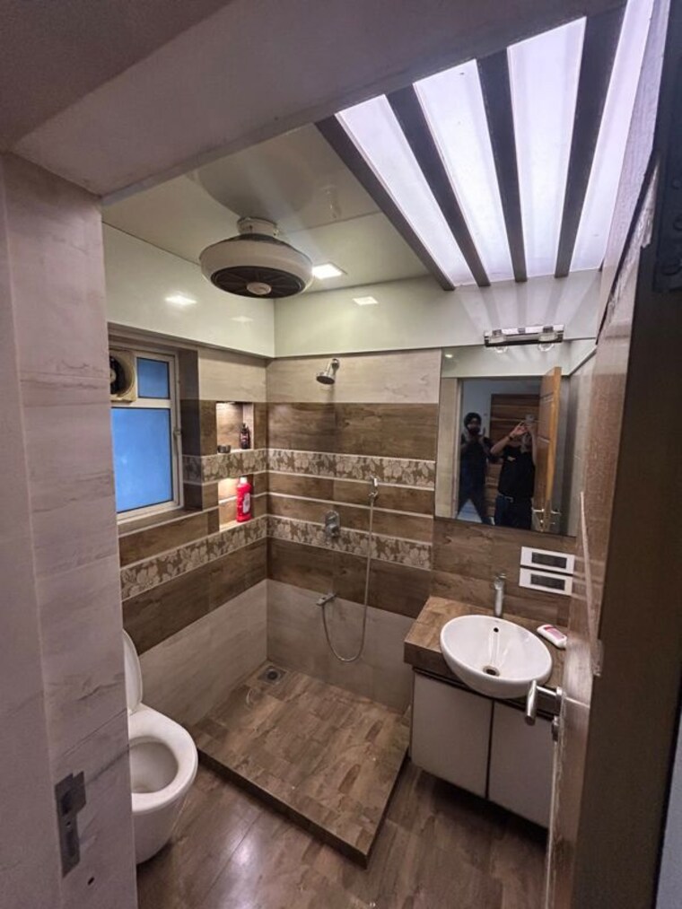 Team Area, platinum-life 2.5 Bedroom 910 Sq.Ft. Apartment In Andheri West Mumbai 10733126
