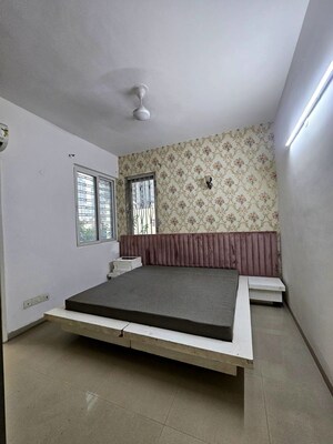 Bedroom in 1 RK Apartment at Emaar MGF Emerald Hills, Sector 65 – for Rent