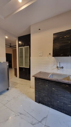 Kitchen in 3 BHK Apartment at Sunshine Enclave, Vip Road – for Rent