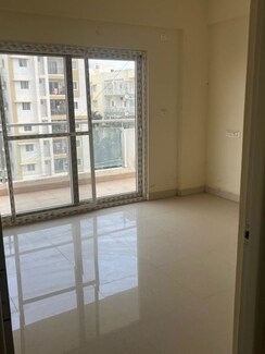 2 BHK +Apartment For Sale in SS Snowdrop