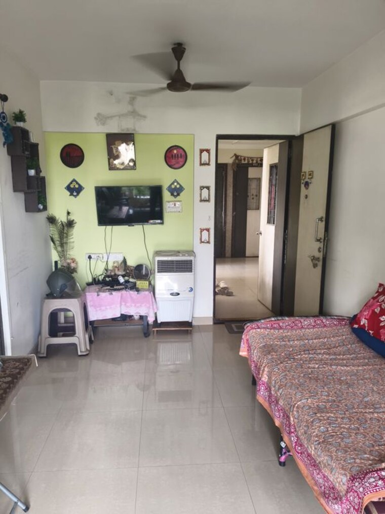 Living Room, venus-upvan-chs 1 Bedroom 700 Sq.Ft. Apartment In Gawand Baug Thane 10733109