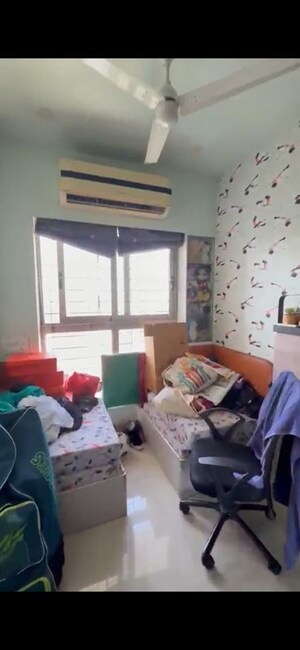 Room in 2.5 BHK Apartment at The Wadhwa Anmol Fortune, Goregaon West – for Rent
