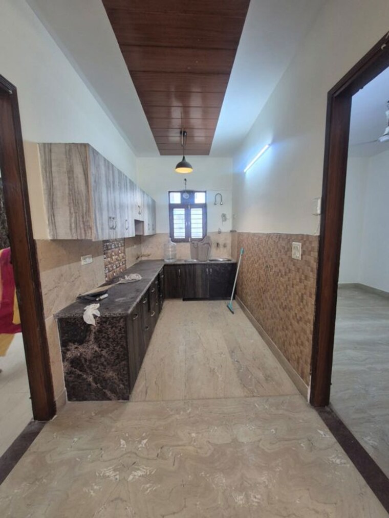 Kitchen, green fields colony 3 Bedroom 1585 Sq.Ft. Builder Floor In Green Fields Colony Faridabad 10733189