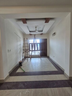 Kitchen in 3 BHK Builder Floor at Green Fields Colony – for Rent