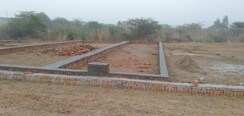 Plot For Sale in Jhalwa