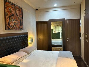 Bedroom in 2 BHK Apartment at Bandra West – for Rent