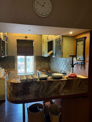 Bedroom in 2 BHK Apartment at Bandra West – for Rent