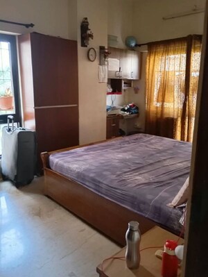 Bedroom in 2 BHK Apartment at Bandra West – for Rent