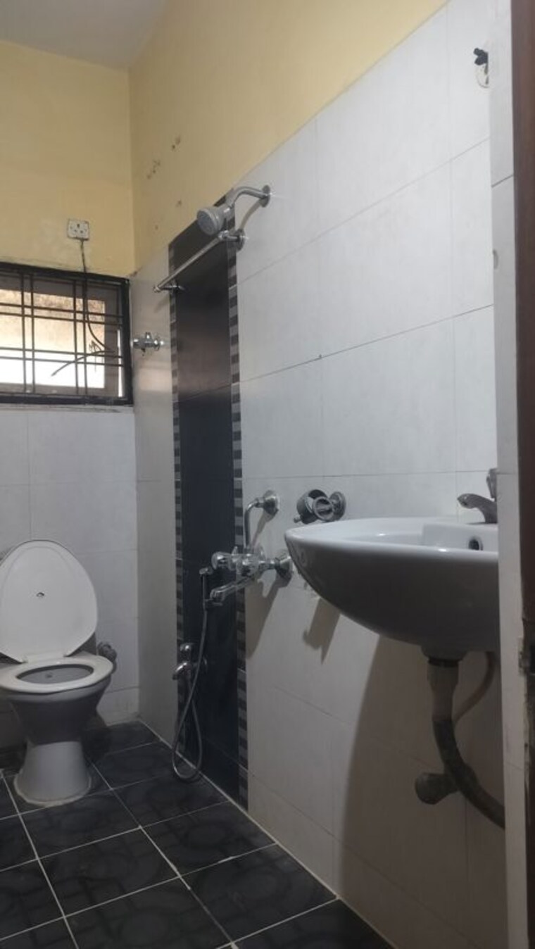 Bathroom, prashasan nagar 3 Bedroom 2500 Sq.Ft. Apartment In Prashasan Nagar Hyderabad 10733223