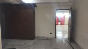 Room in 3 BHK Apartment at Prashasan Nagar – for Rent
