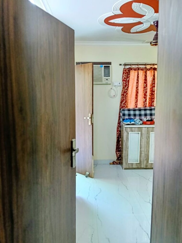Room, sector 16b dwarka 2 Bedroom 1400 Sq.Ft. Apartment In Sector 16b Dwarka Delhi 10733233