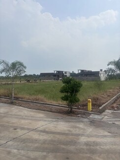 Plot For Sale in Mylavaram