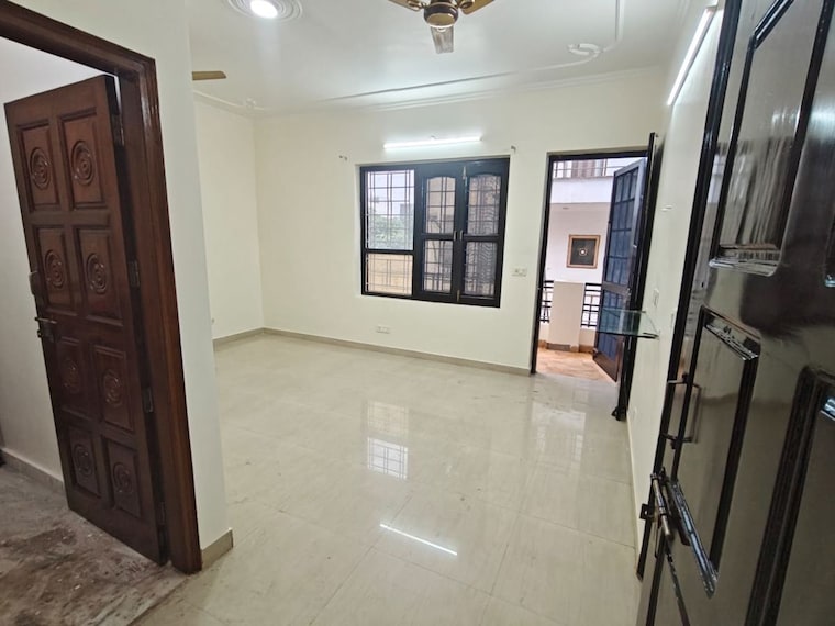 Room, sector 46 3 Bedroom 1400 Sq.Ft. Builder Floor In Sector 46 Gurgaon 10733258