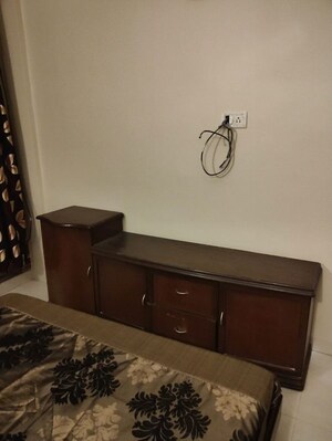 Bedroom in 1.5 BHK Apartment at Bandra West – for Rent